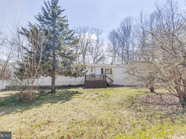 2079 Reservoir Dr, Middletown, PA 17057