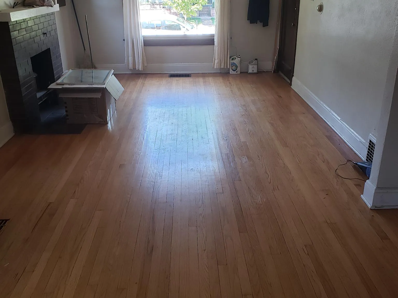 2 bed, 1000 sqft, $2,350 — Photo 1