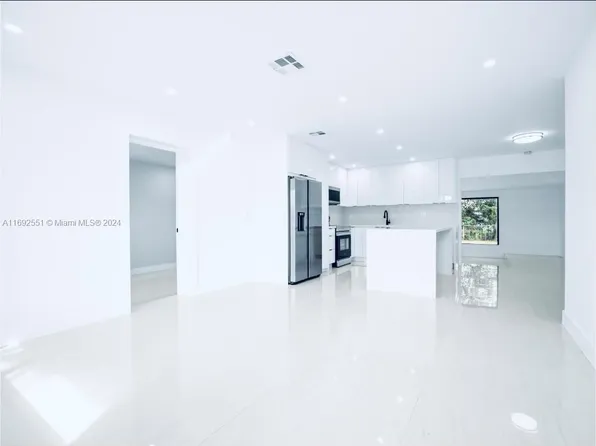 3401 NW 188th St, Miami Gardens, FL 33056