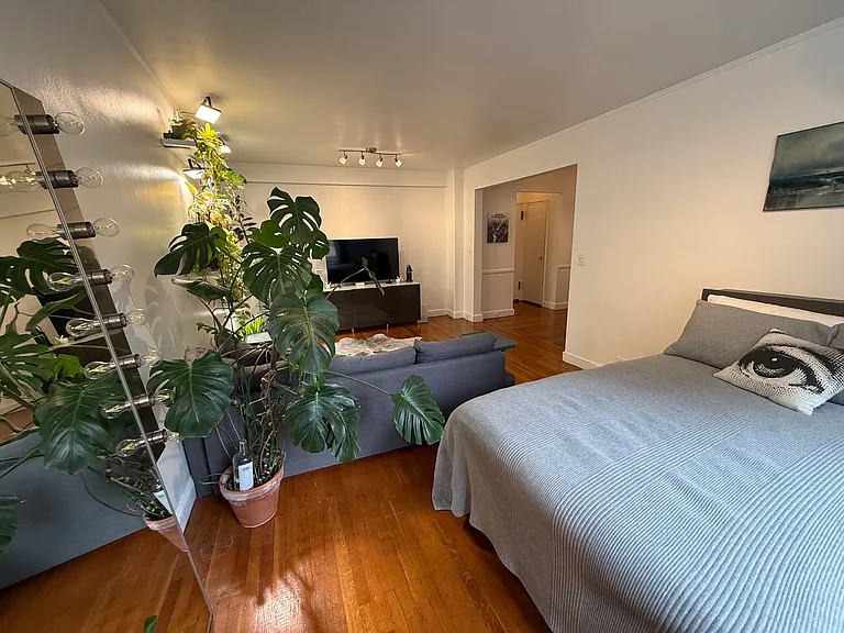 350 E 54th St #6G — Photo 3