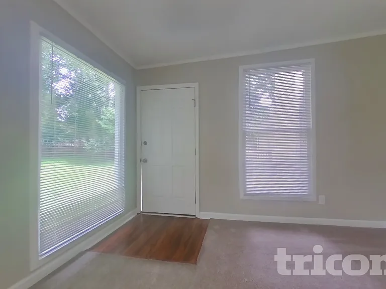 297 N Briar Rdg — Photo 18