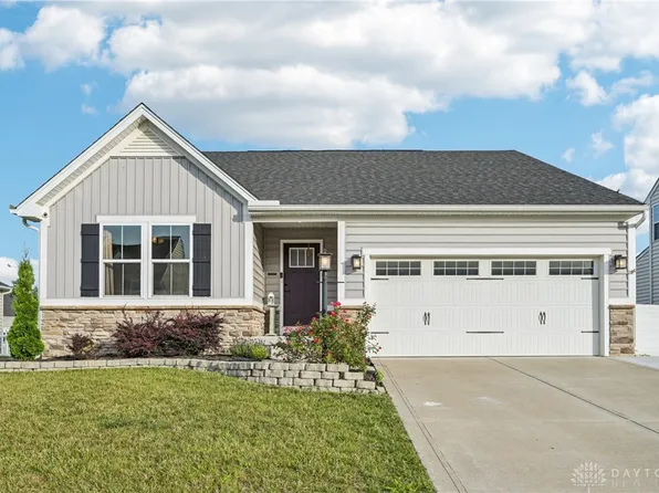 6270 Willow Oak Dr, Tipp City, OH 45371