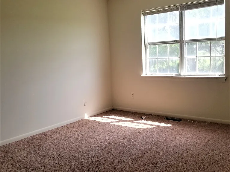 400 Brookridge Ave #F — Photo 12