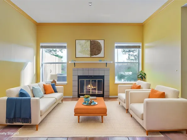 505 Oppenheimer Dr APT 903, Los Alamos, NM 87544