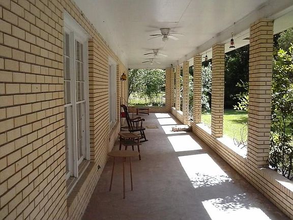 3rd image of 4025 Savannah Hwy