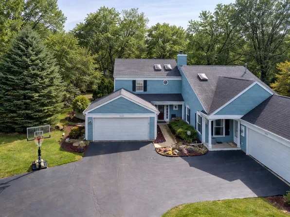 1000 Devonshire Ave, Naperville, IL 60540
