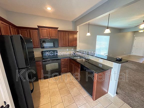 2nd image of 1630 N 127th St