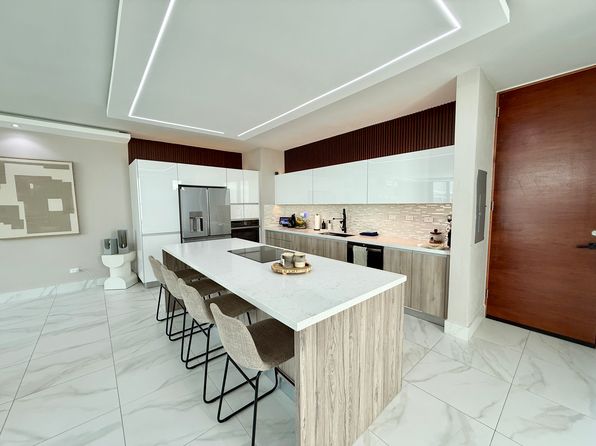 162 Calle Murray Hl, Bayamon, PR 00959
