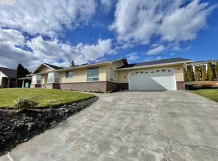 2287 Chi Chi Ln, Sutherlin, OR 97479