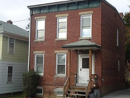 1st image of 406 1st St
