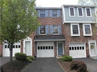 103 Timberidge Dr, Bethel Park, PA