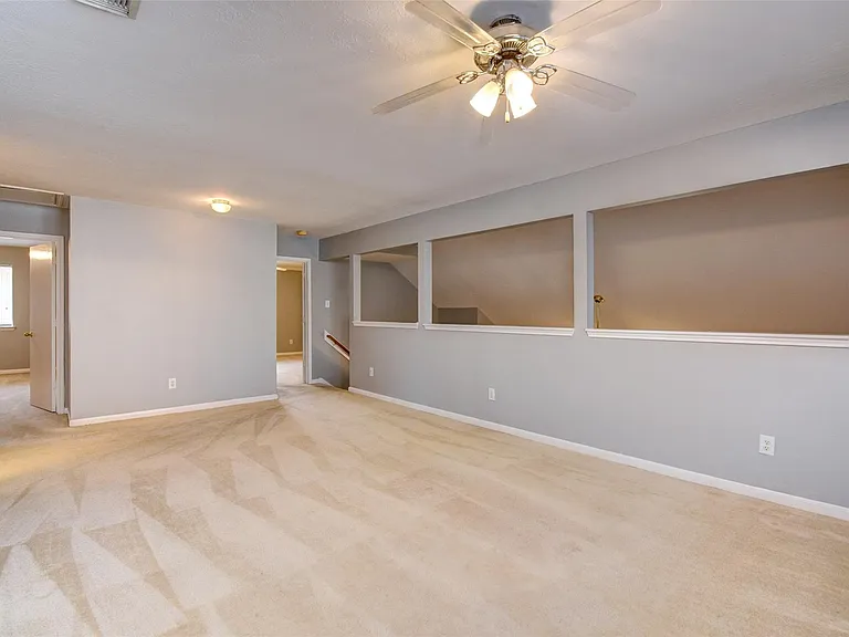 2114 Whirlaway Dr — Photo 30