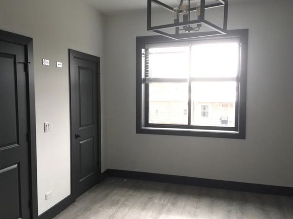 6327 S Ingleside Ave #3