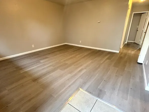 2424 90th Ave APT 12, Oakland, CA 94603
