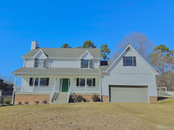 2105 Port Royal Dr, Soddy Daisy, TN 37379