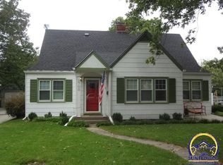 2700 SW Harland Ct, Topeka, KS 66604