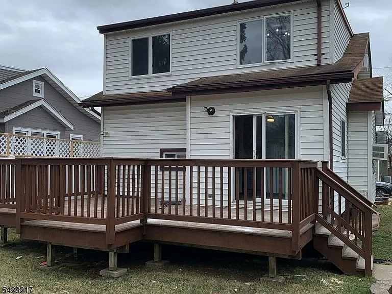 2144 Evans St — Photo 20