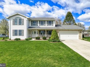 47 Bourbon Red Dr, Mechanicsburg, PA 17050