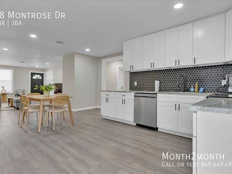 18 Montrose Dr — Photo 4