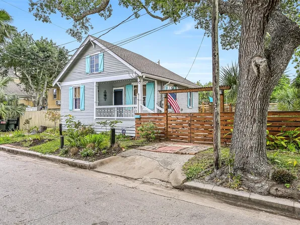 1411 26th St, Galveston, TX 77550