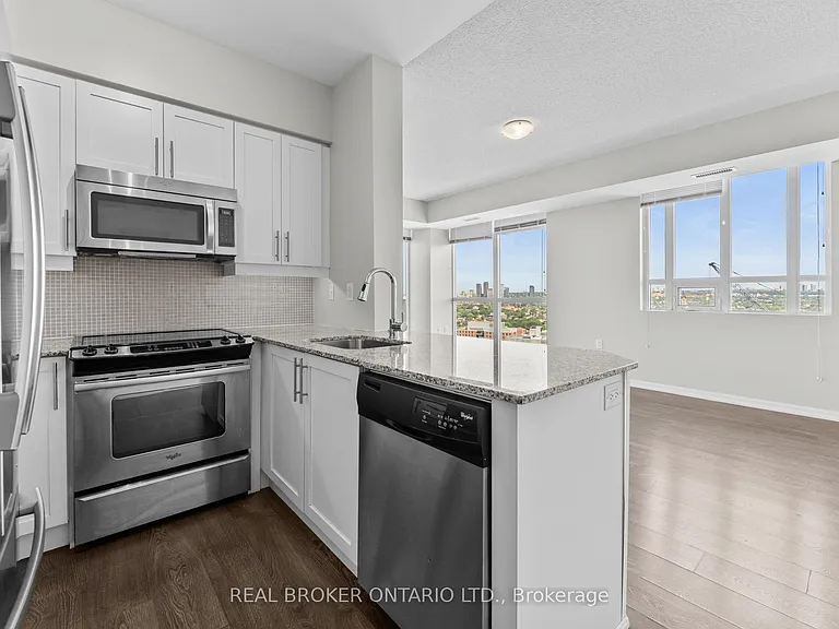 125 Western Battery Rd #2815 — Photo 5