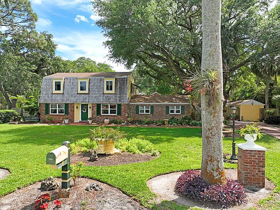 4th image of 4616 Woodmere Lane