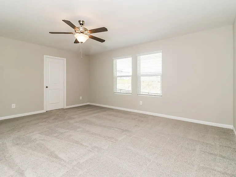 515 Knightsbridge Ln — Photo 10