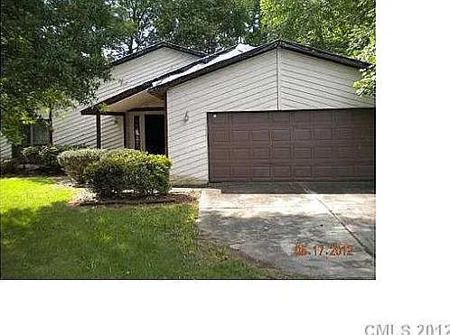 4622 Cricklewood Ln