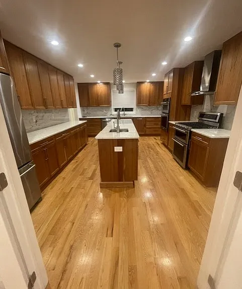 24 Fairfield St — Photo 1