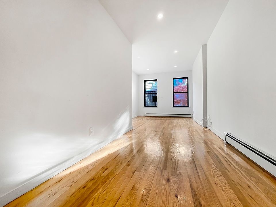 1st image of 315 W 116th St APT 2B