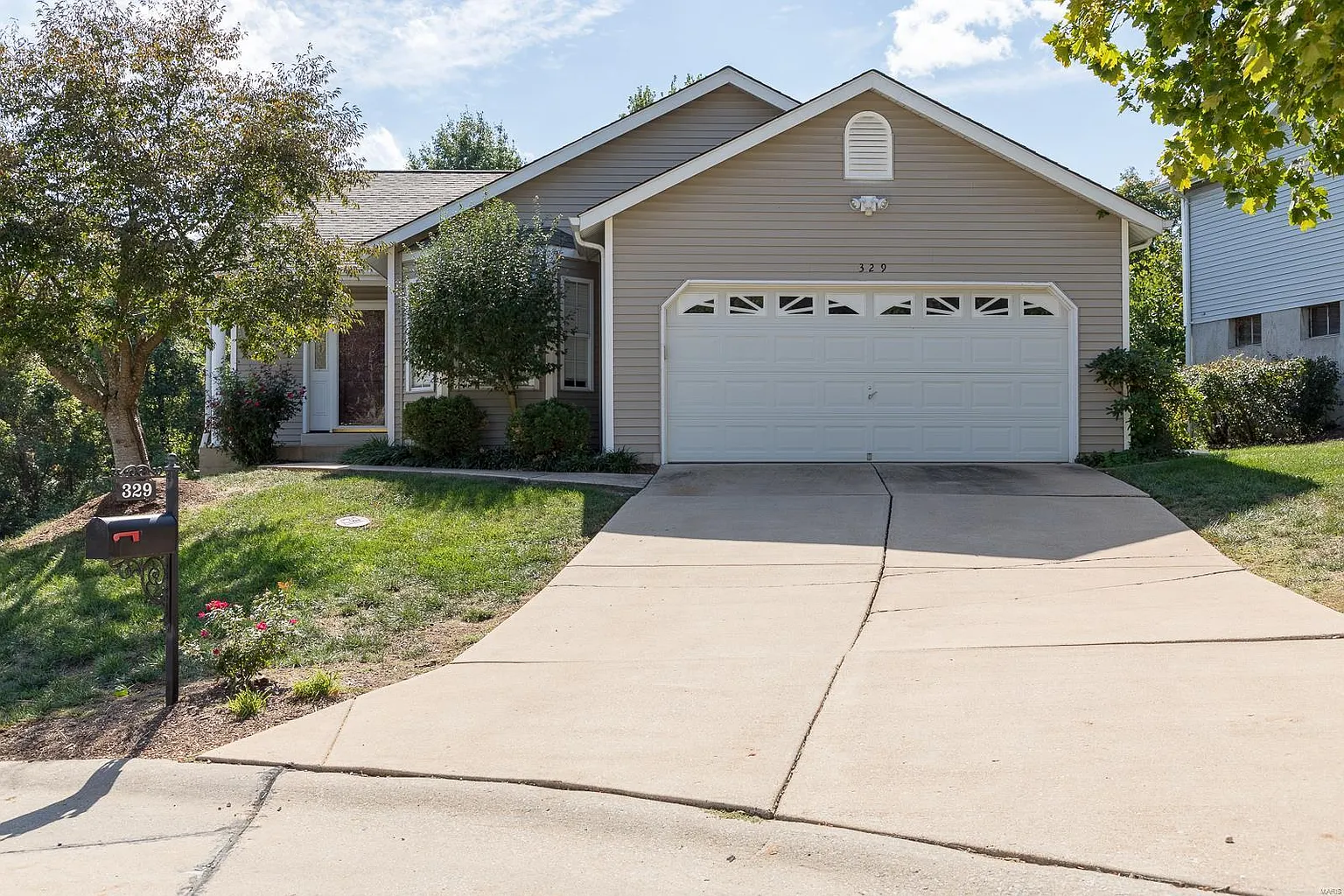 329 Wynstay Ave photo 1