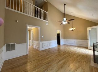 1043 Oaks Pkwy SE, Smyrna, GA 30082