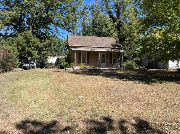 106 E 3rd St, Brookville, KS 67425