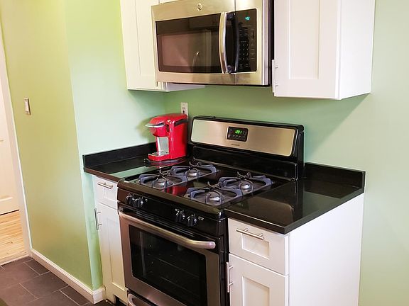 3rd image of 10 Bay Ter APT 1F
