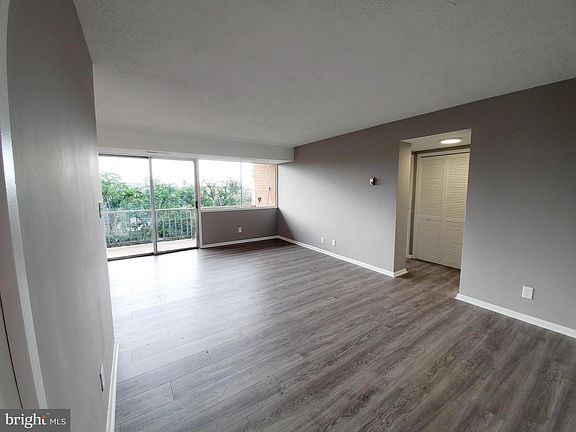 3rd image of 5801 Quantrell Ave APT 406