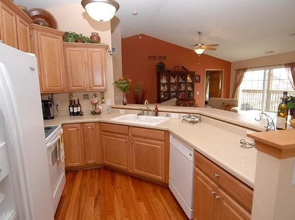 3rd image of 6313 43rd St Unit 163