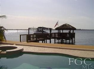 1048 Dolphin Dr, Cape Coral, FL 33904