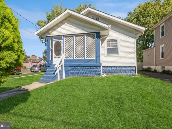 239 Chestnut St, Westville, NJ 08093