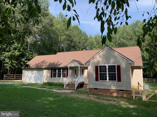 42 Garland Town Rd, Mineral, VA 23117
