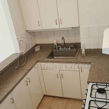 2nd image of 2553 43rd St #1
