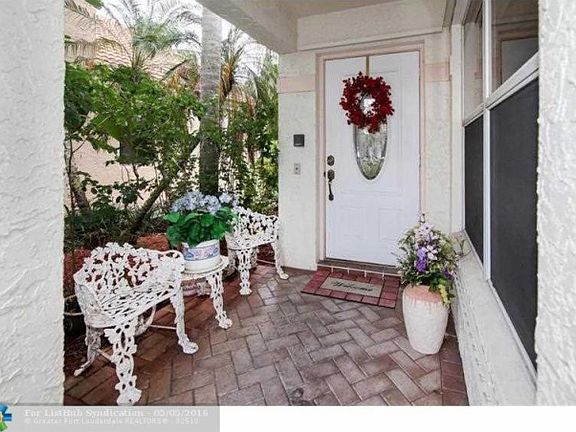 4th image of 2650 Oak Park Cir
