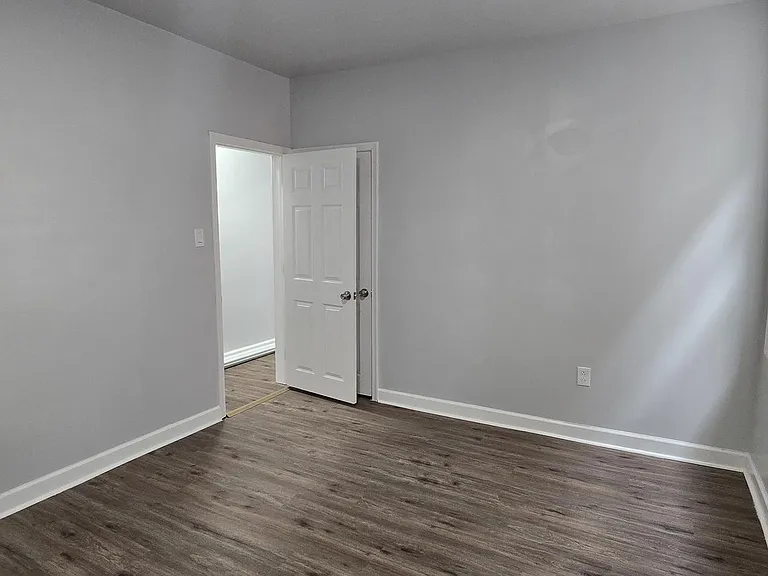 1411 W Loudon St — Photo 61