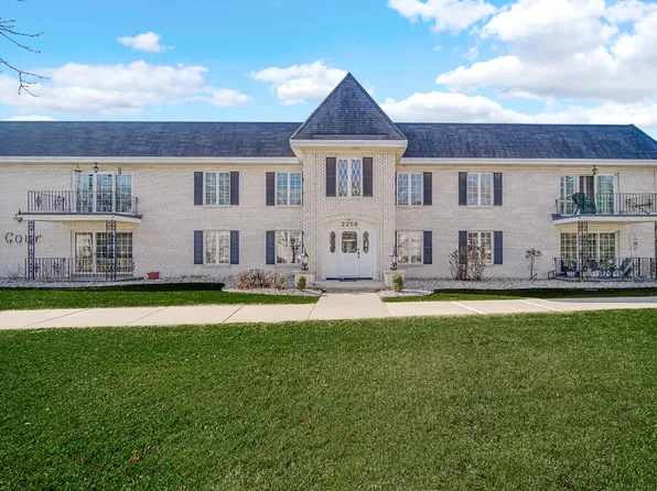 2256 Bordeaux Walk APT C1, Highland, IN 46322