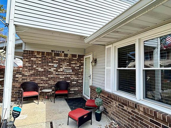 3rd image of 10224 Penrith Dr