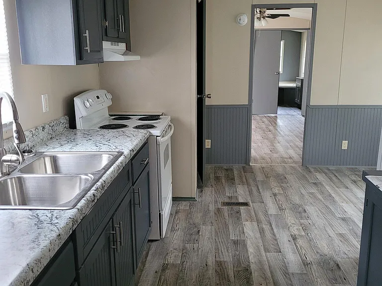 1215 Sherrie Cir #1215 — Photo 3