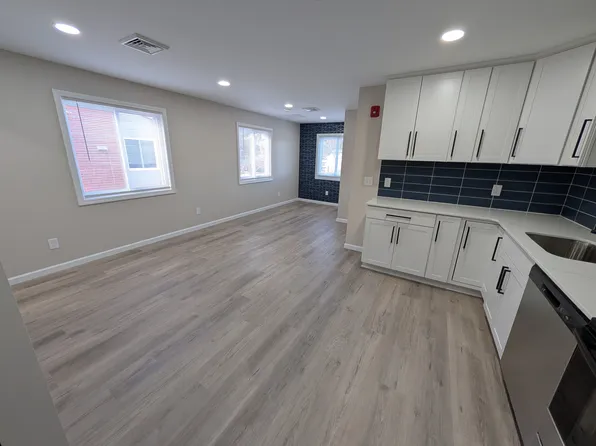 19 Terrel Dr, Webster, NY