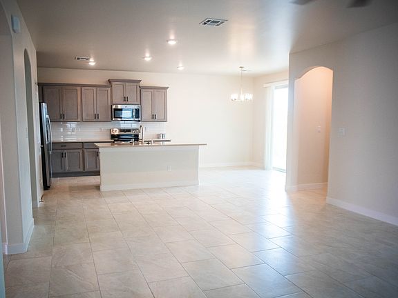 3rd image of 3007 San Jenaro Dr