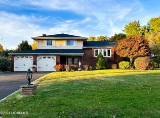 293 Richard St, Belford, NJ 07718