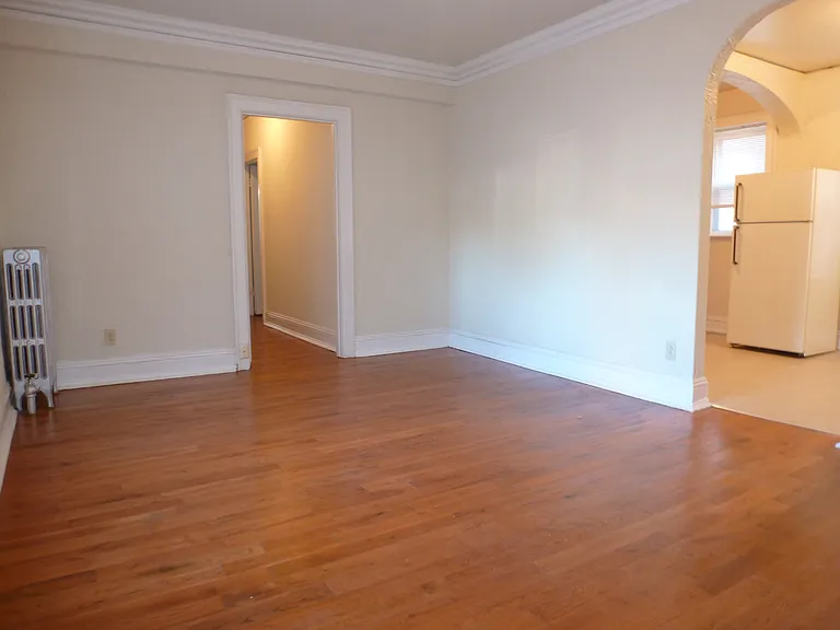 6412 Oakland Ave — Photo 10