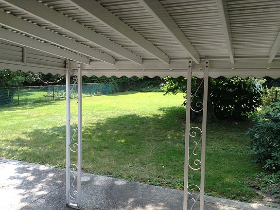 5th image of 23728 Glenhill Dr